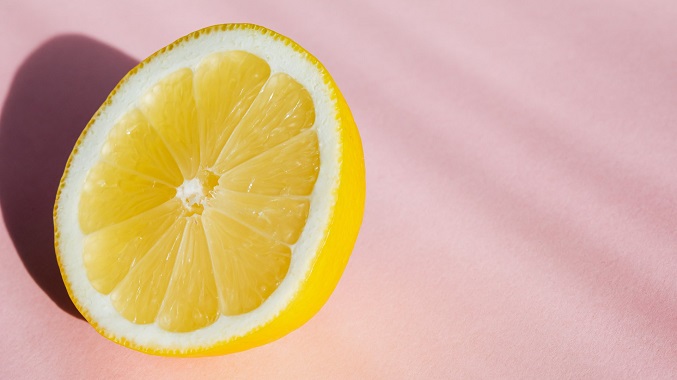 citron de la famille des agrumes